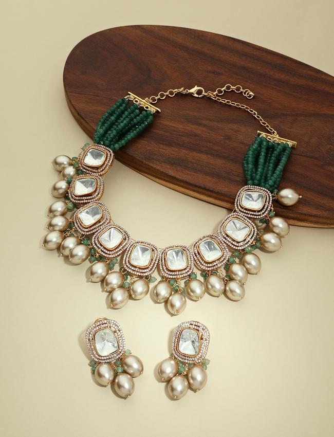 Gold Tone Kundan Polki Biege Necklace Set